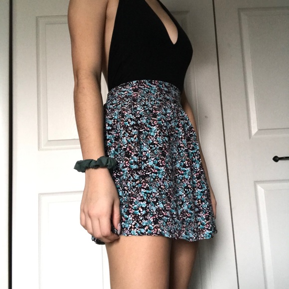 Floral skirt - Picture 3 of 3